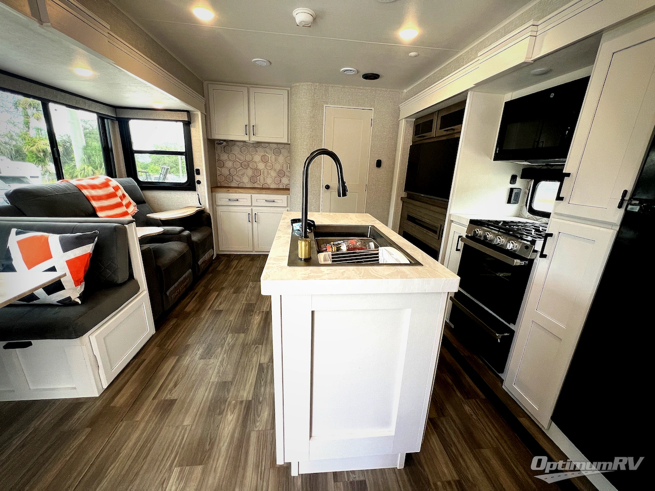 2025 Jayco Eagle HT 312BHOK Photo 4
