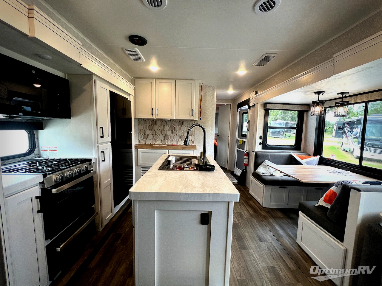 2025 Jayco Eagle HT 312BHOK Photo 5