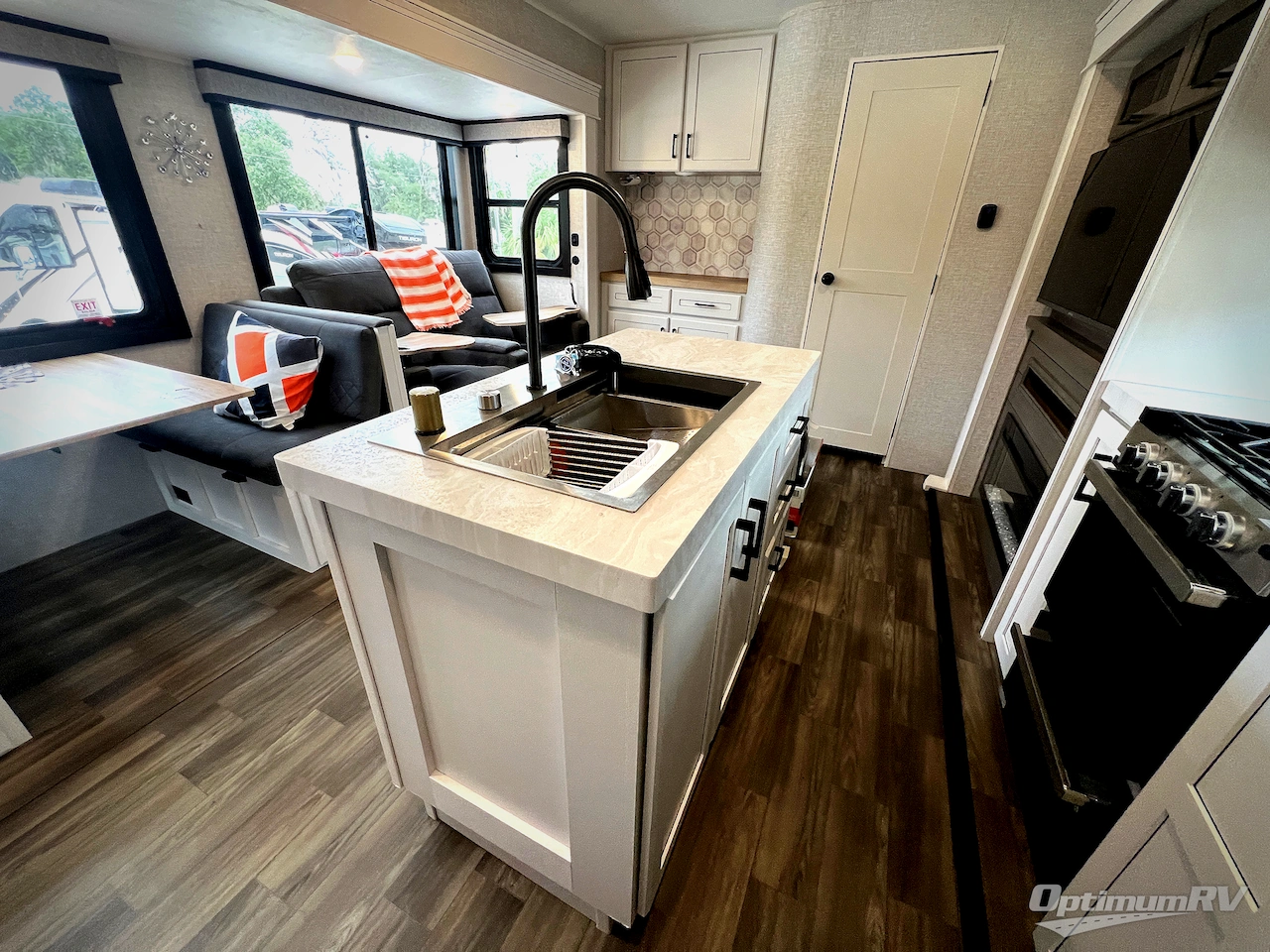 2025 Jayco Eagle HT 312BHOK Photo 8