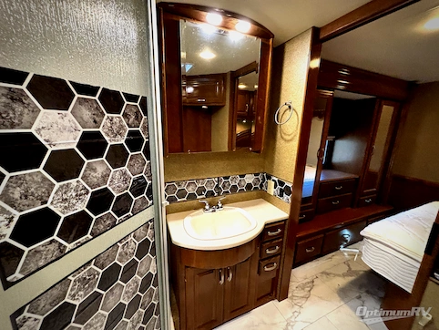 2014 Thor Challenger 37GT RV Photo 4