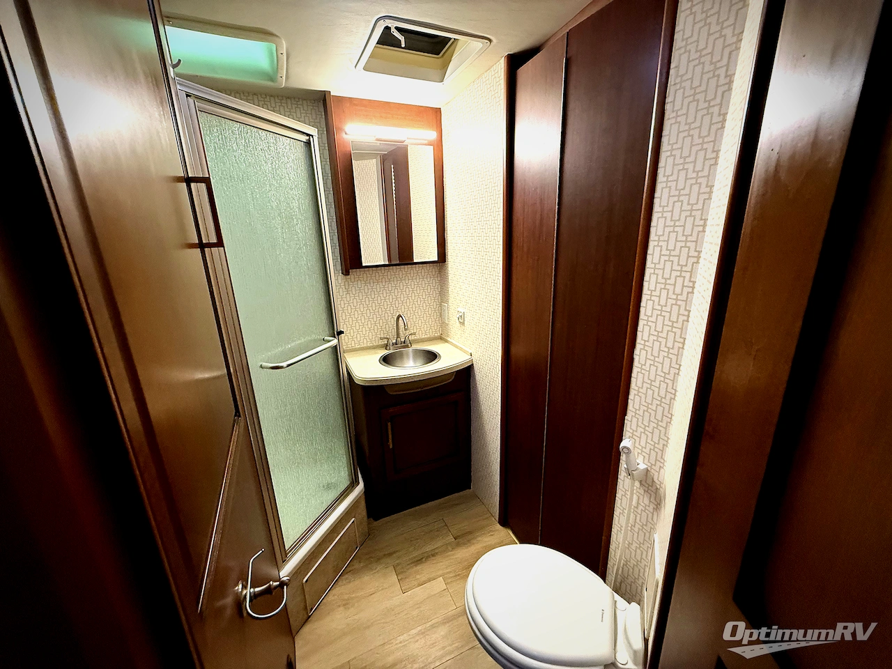 2011 Fleetwood Terra 34DS Photo 11