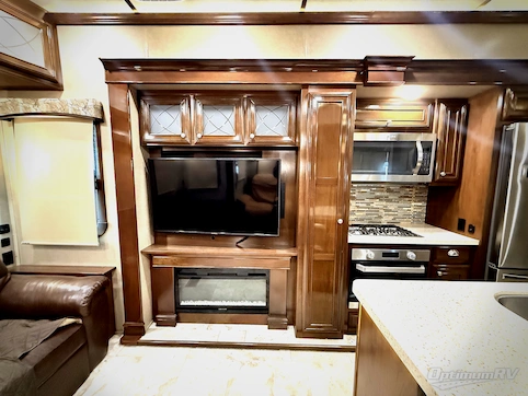 2018 Redwood Redwood 3881ES RV Photo 2