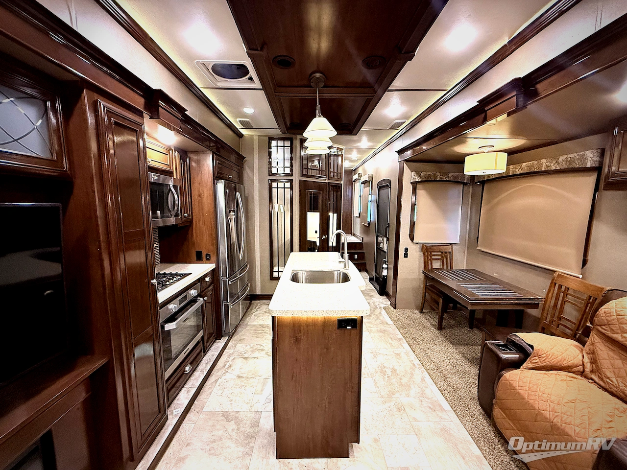 2018 Redwood Redwood 3881ES Photo 5