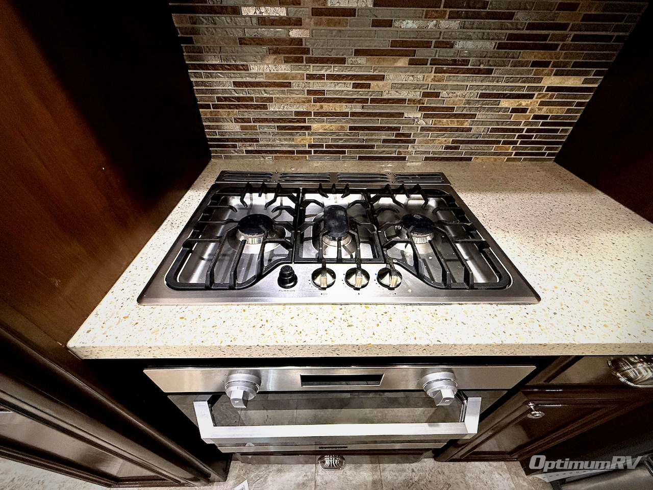 2018 Redwood Redwood 3881ES Photo 13