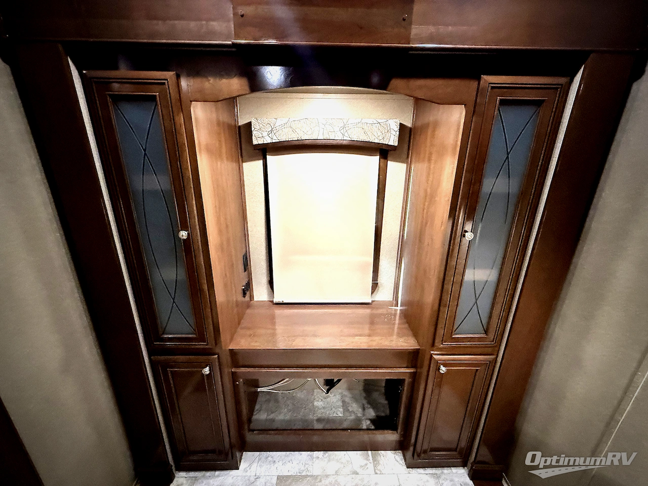 2018 Redwood Redwood 3881ES Photo 19