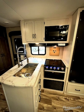 2022 Venture SportTrek ST271VMB RV Photo 3