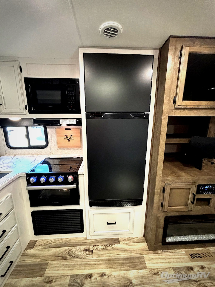 2022 Venture SportTrek ST271VMB Photo 14
