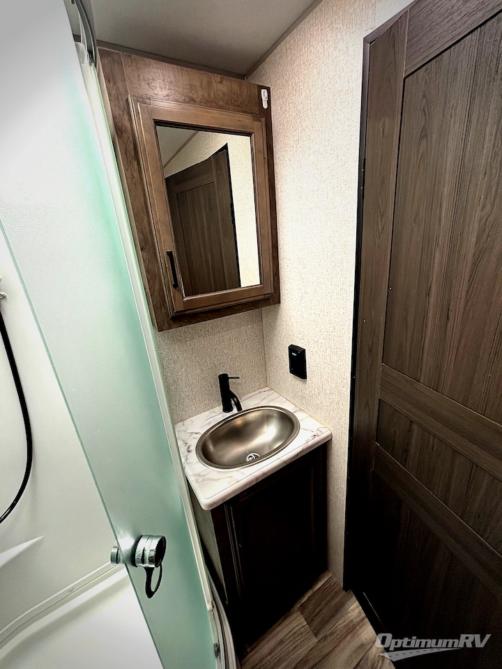 2022 Venture SportTrek ST271VMB Photo 20