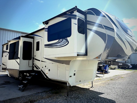 Used 2021 Grand Design Solitude 380FL R Featured Photo