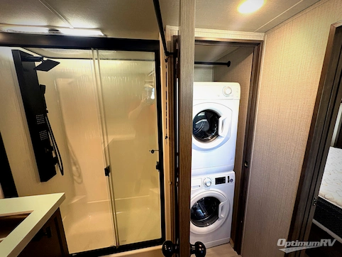 2021 Grand Design Solitude 380FL R RV Photo 4