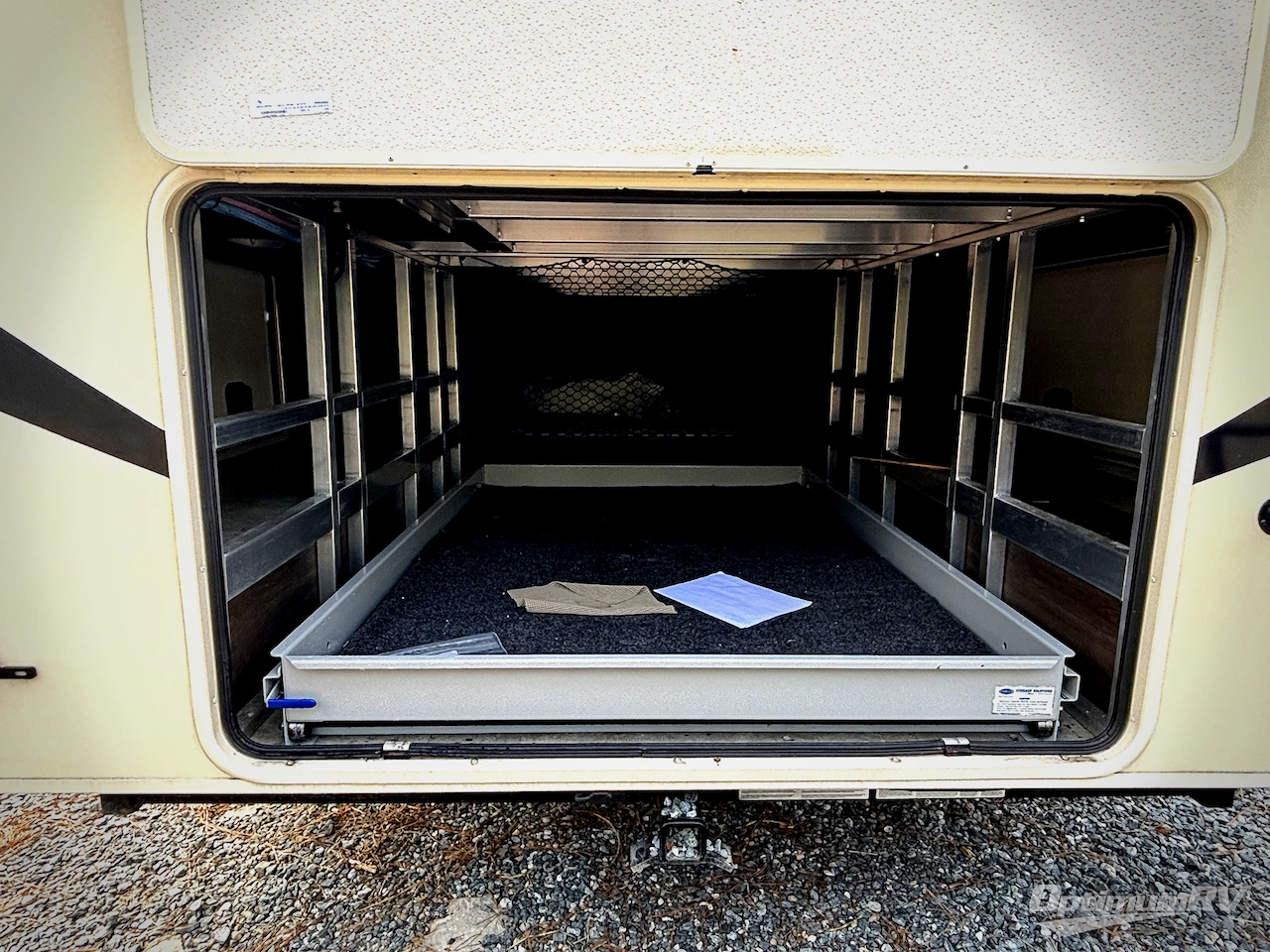 2021 Grand Design Solitude 380FL R Photo 17