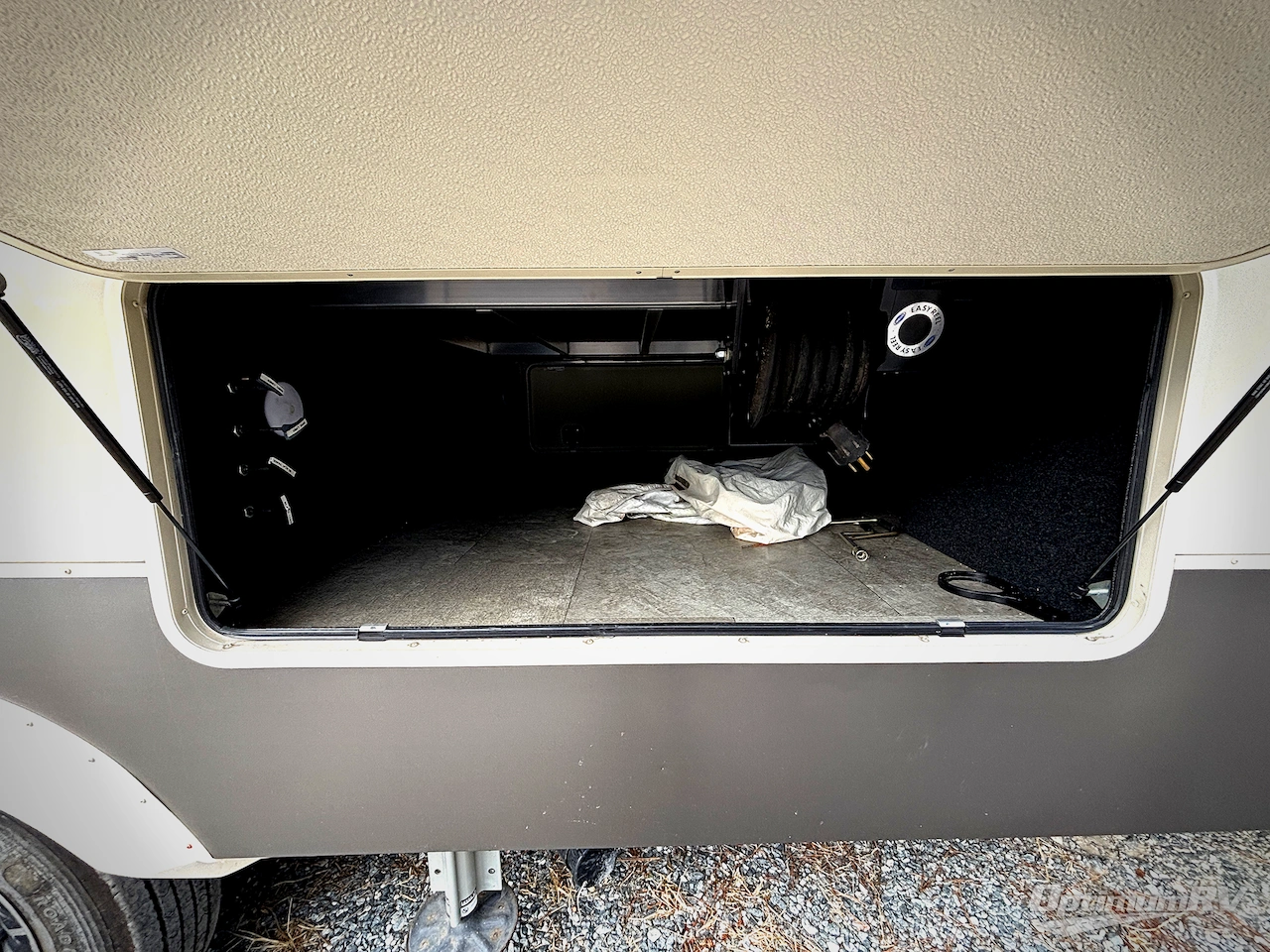 2021 Grand Design Solitude 380FL R Photo 19