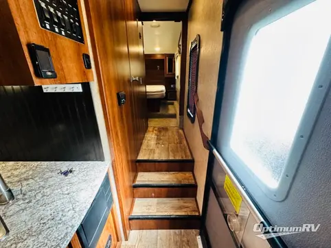 2016 Jayco Eagle HT 27.5RLTS RV Photo 4