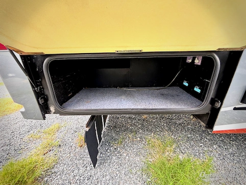 2016 Itasca Suncruiser 38Q RV Photo 4