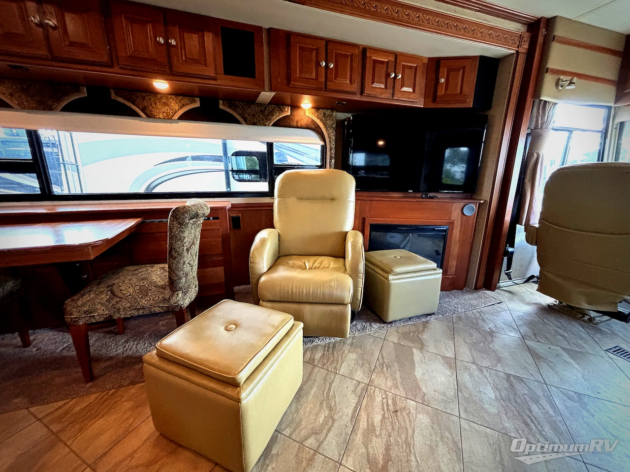 2016 Itasca Suncruiser 38Q Photo 6