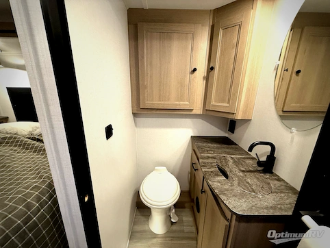 2025 Forest River Sunseeker Classic 2860DS RV Photo 3