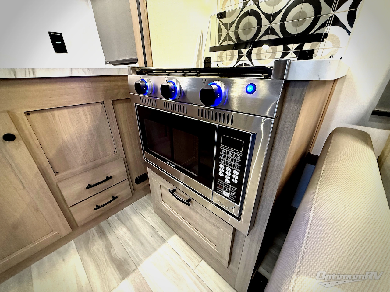 2025 Forest River Sunseeker Classic 2860DS Photo 11