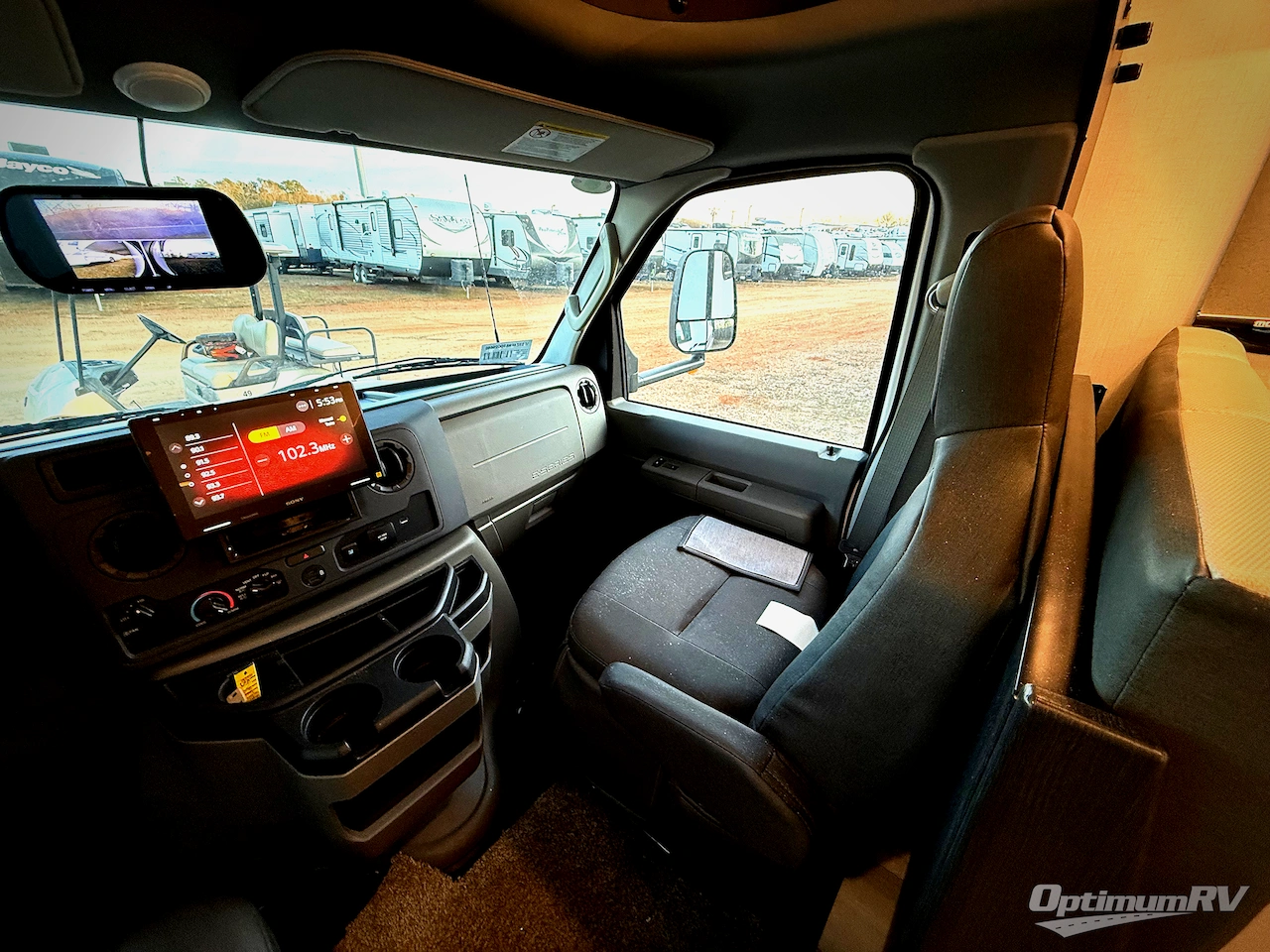 2025 Forest River Sunseeker Classic 2860DS Photo 23