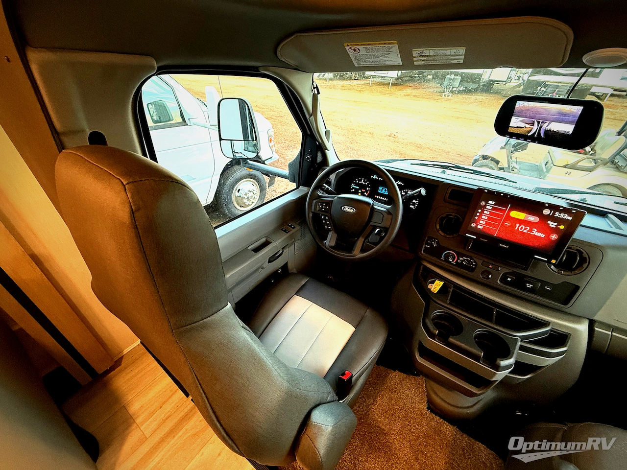 2025 Forest River Sunseeker Classic 2860DS Photo 25