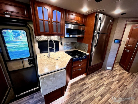 2018 Dynamax Isata 5 36DS RV Photo 3