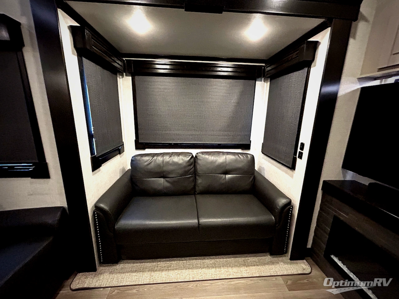 2021 Redwood Redwood 4001LK Photo 19