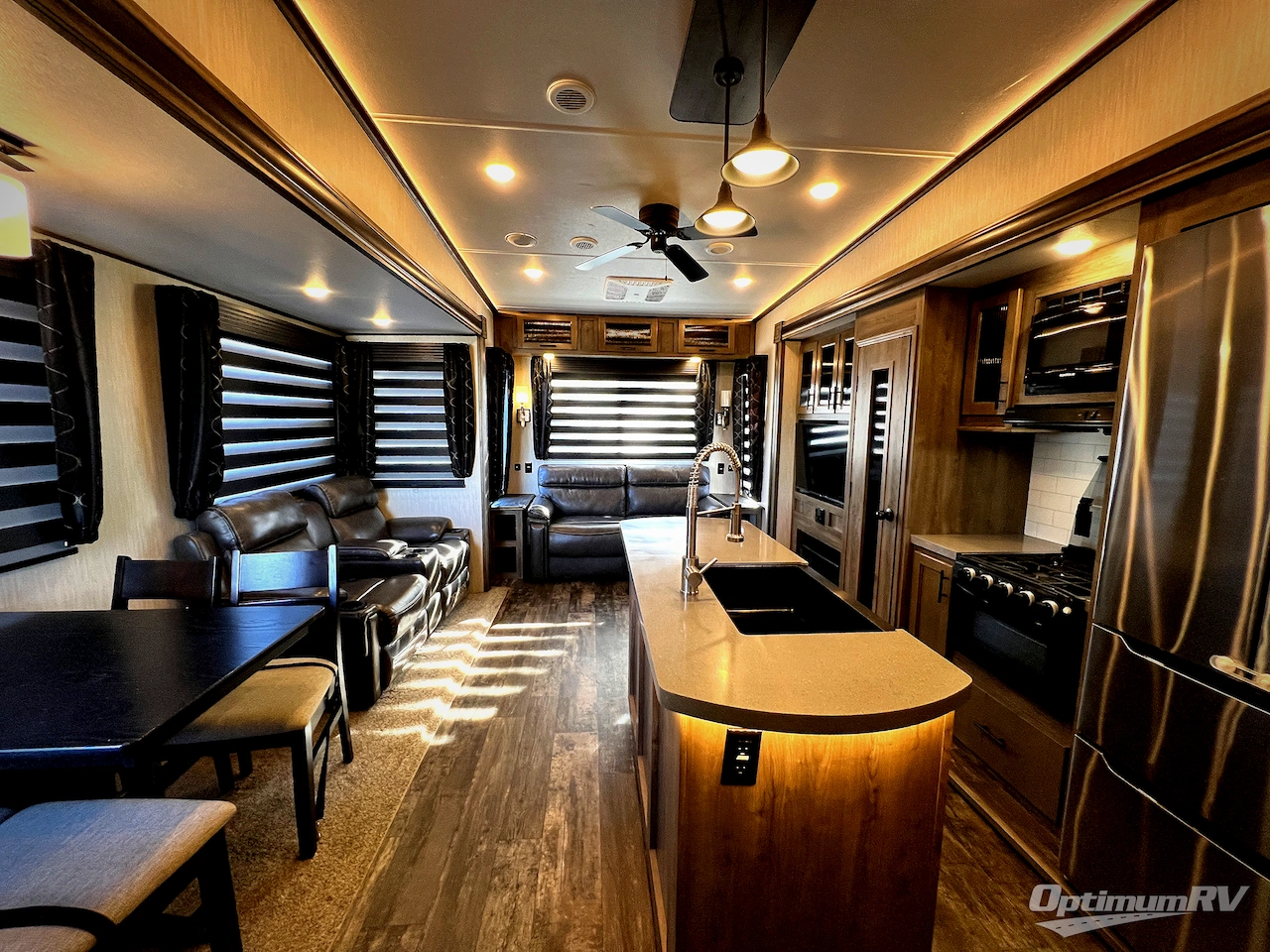 2021 Forest River Sabre 32DPT Photo 5