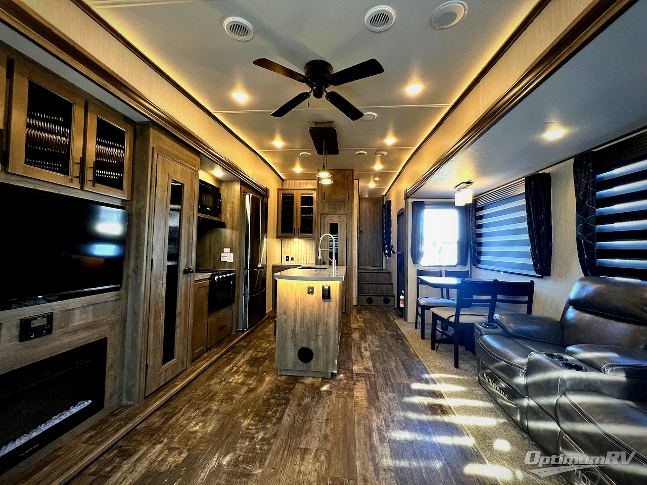 2021 Forest River Sabre 32DPT Photo 4