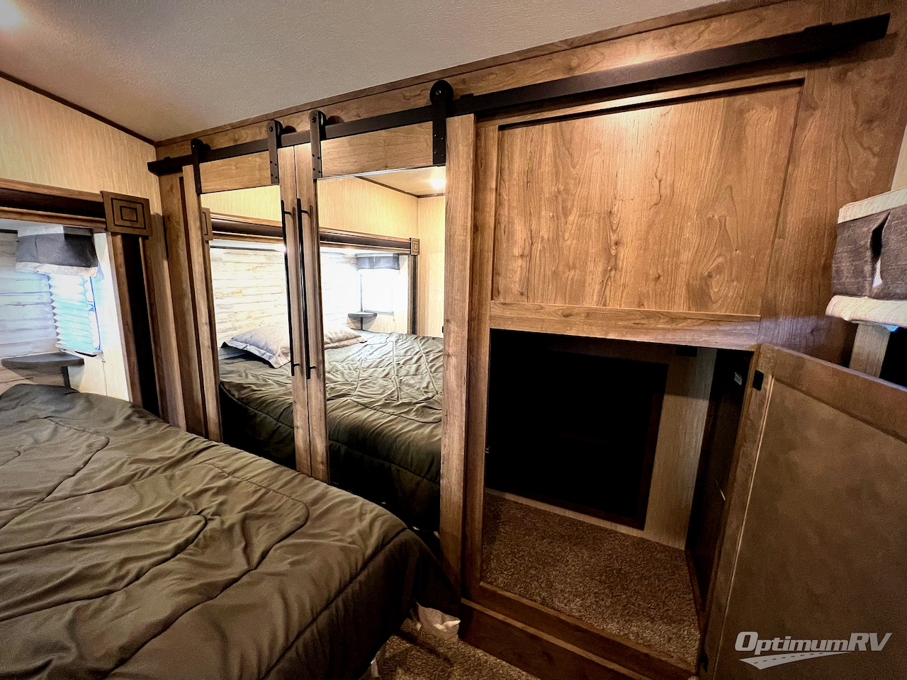 2021 Forest River Sabre 32DPT Photo 16