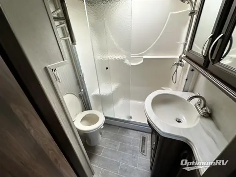 2019 Palomino Columbus 1492 378MB RV Photo 3