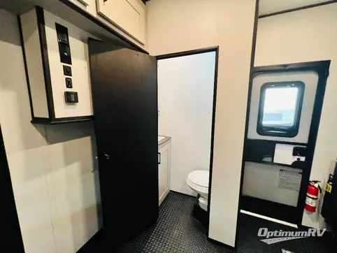 2021 Heartland Torque TQ T322 RV Photo 4