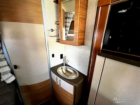 2019 Winnebago View 24J RV Photo 4