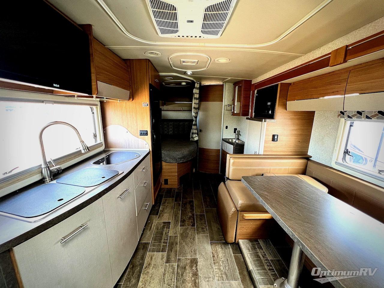 2019 Winnebago View 24J Photo 4