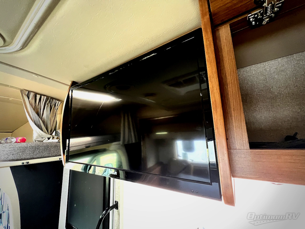 2019 Winnebago View 24J Photo 10