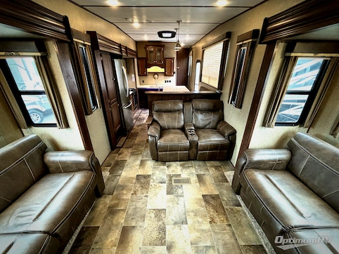 2017 Keystone Sprinter 353FWDEN RV Photo 2