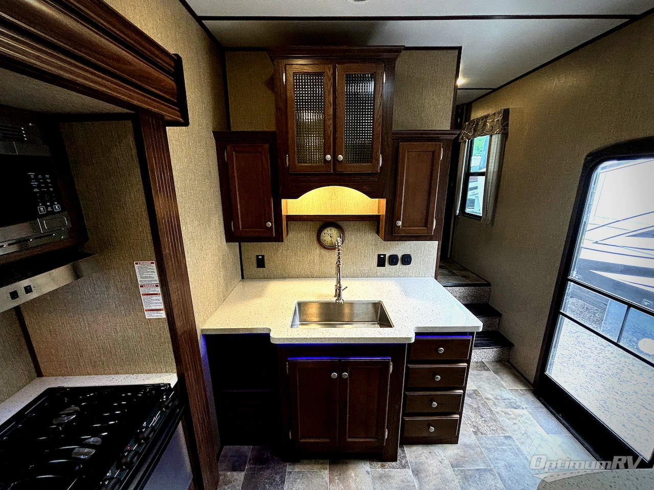 2017 Keystone Sprinter 353FWDEN Photo 7