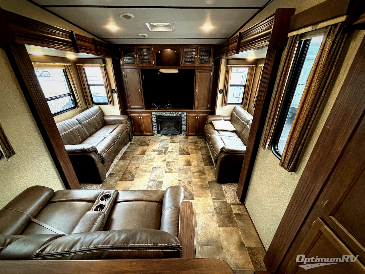 2017 Keystone Sprinter 353FWDEN Photo 6