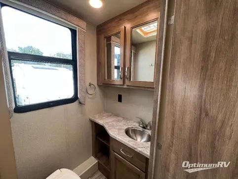 2019 Entegra Vision 31V RV Photo 4