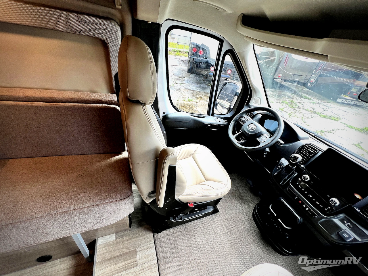 2024 Thor Scope 18M Photo 7