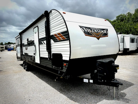 Used 2021 Forest River Wildwood 31KQBTS Featured Photo