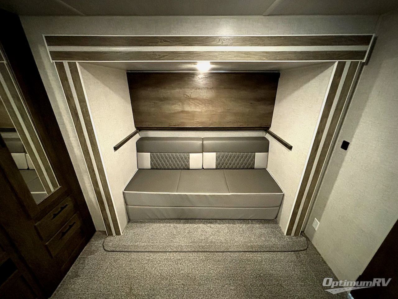 2021 Forest River Wildwood 31KQBTS Photo 10