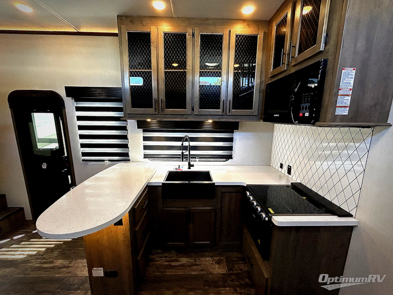 2022 Forest River Sabre 37FLL Photo 4