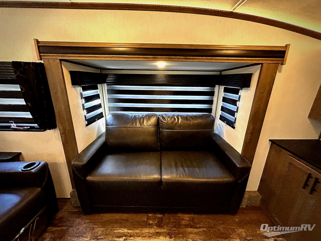 2022 Forest River Sabre 37FLL Photo 8