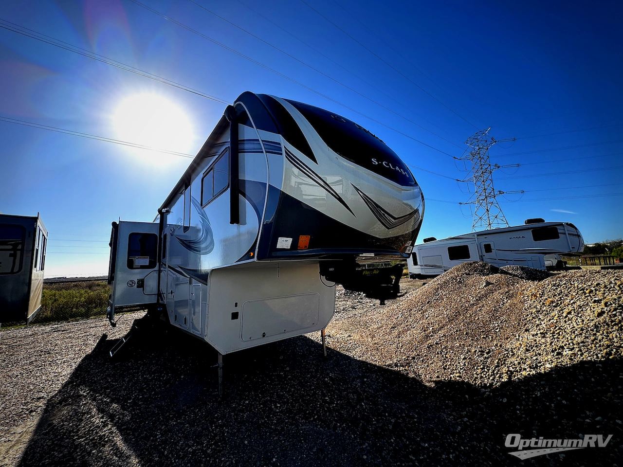 2021 Grand Design Solitude S-Class 3550BH Photo 1