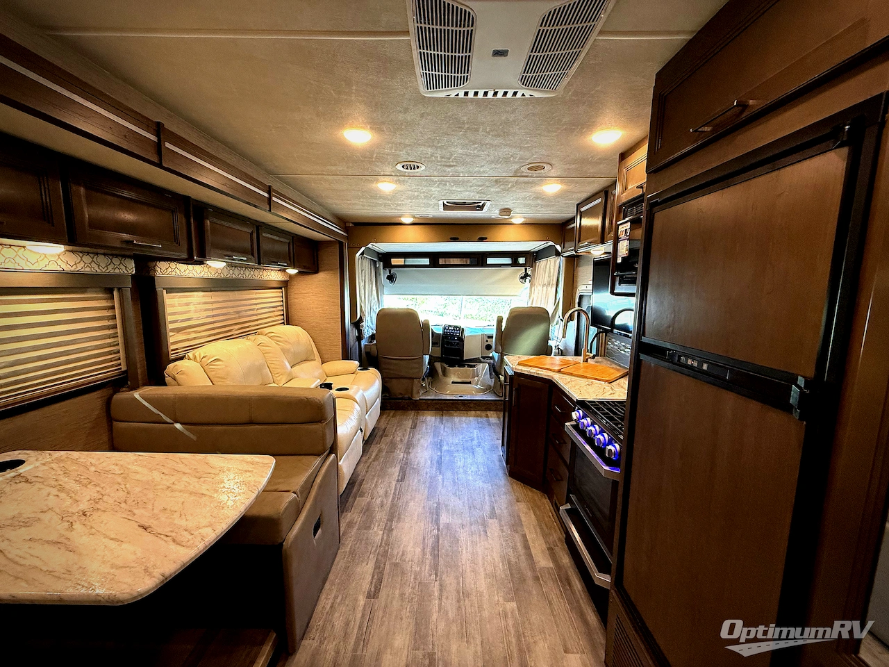 2021 Thor Freedom Traveler A27 Photo 5