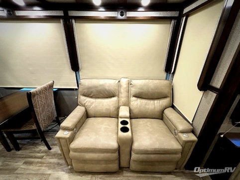 2020 Grand Design Solitude 310GK RV Photo 4