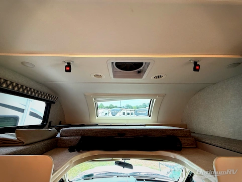 2023 Thor Quantum LF31 RV Photo 4