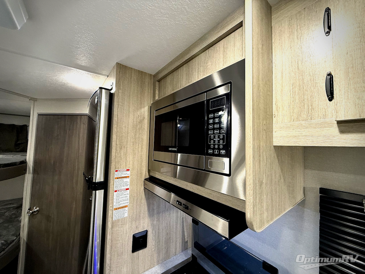 2025 Coachmen Catalina Summit Series 8 261BH Photo 14