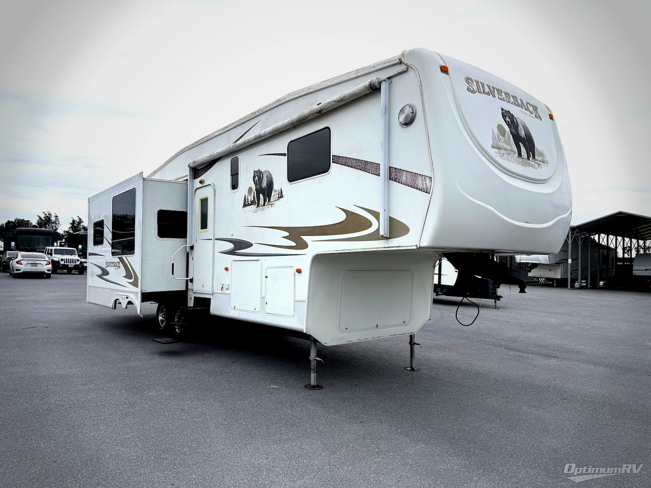 SOLD! - Used 2008 Forest River Cedar Creek Silverback 33LCDTS