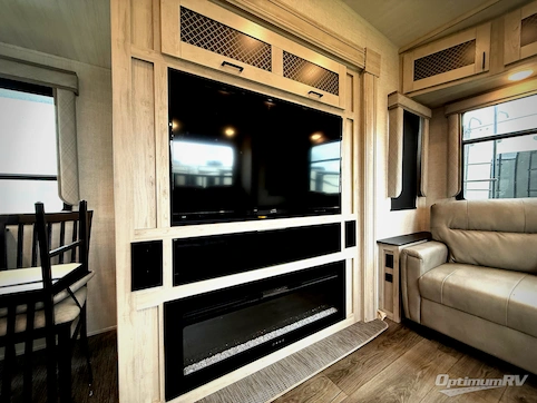 2022 East To West Tandara 386MB-OK RV Photo 2