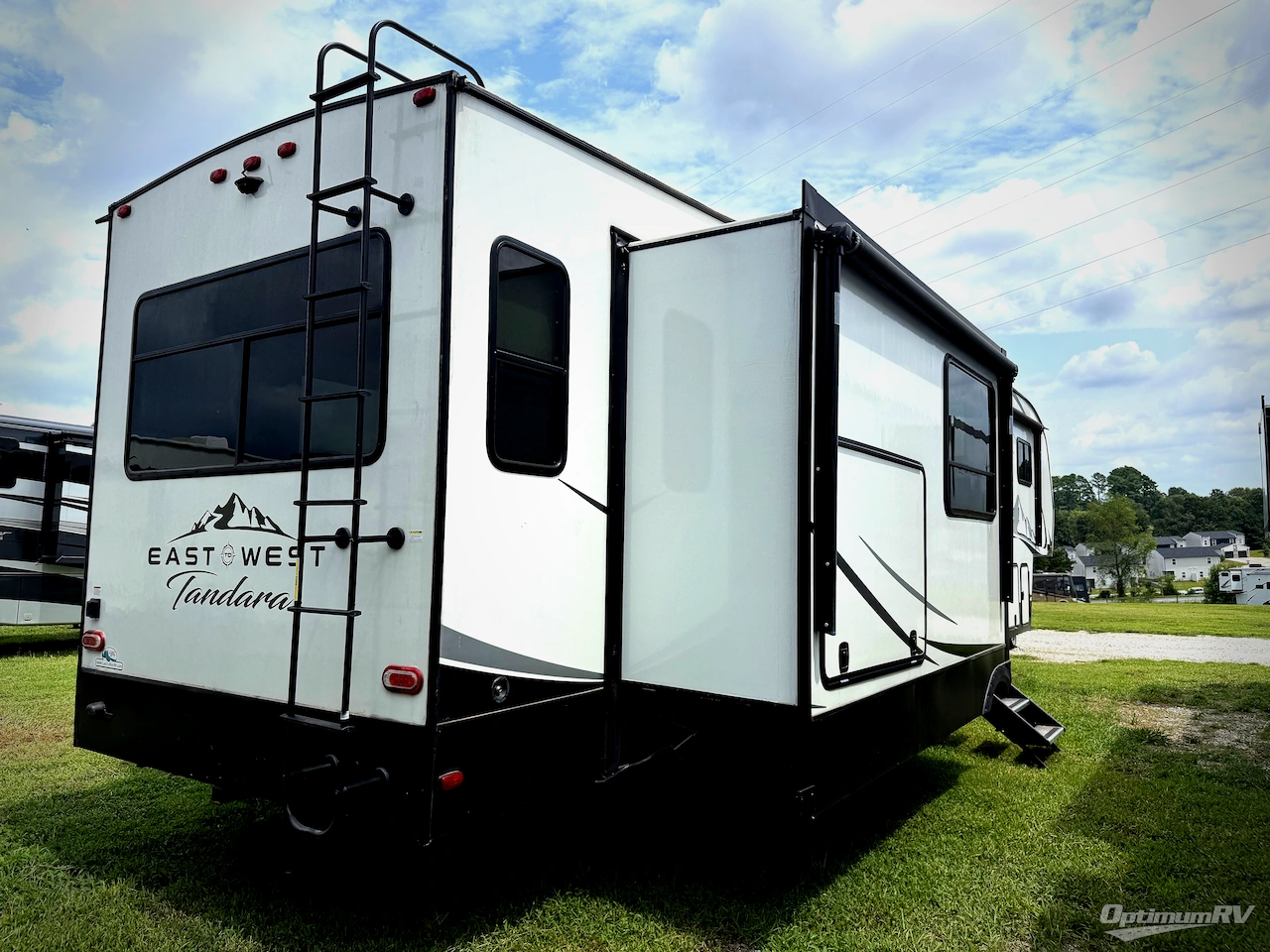 2022 East To West Tandara 386MB-OK Photo 2